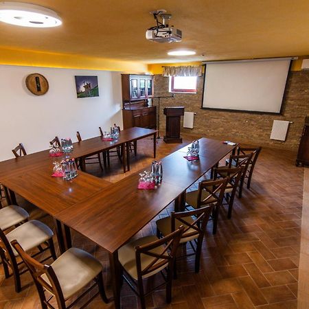 Borhotel Sziluett Farkasmaly Gyöngyös Zewnętrze zdjęcie
