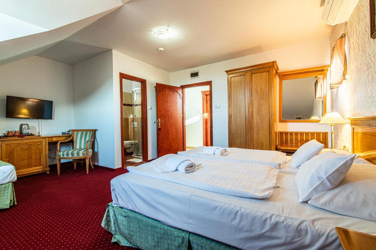 Borhotel Sziluett Farkasmaly Gyöngyös Zewnętrze zdjęcie