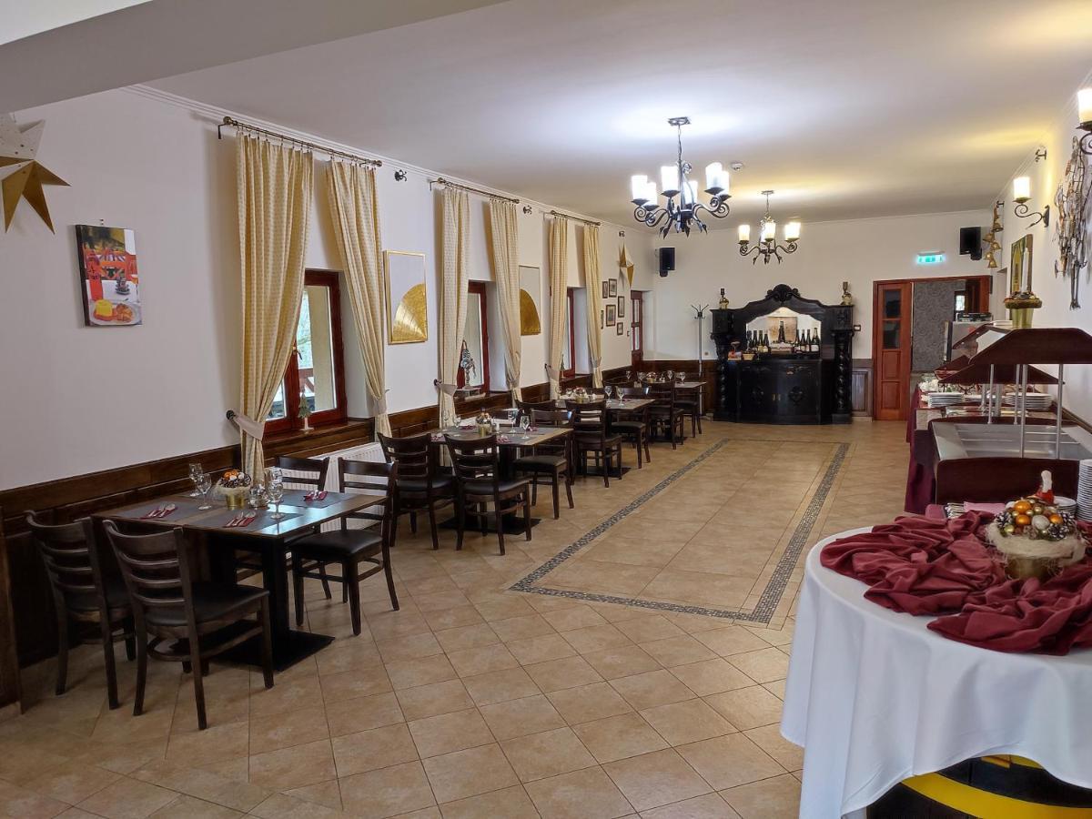 Borhotel Sziluett Farkasmaly Gyöngyös Zewnętrze zdjęcie