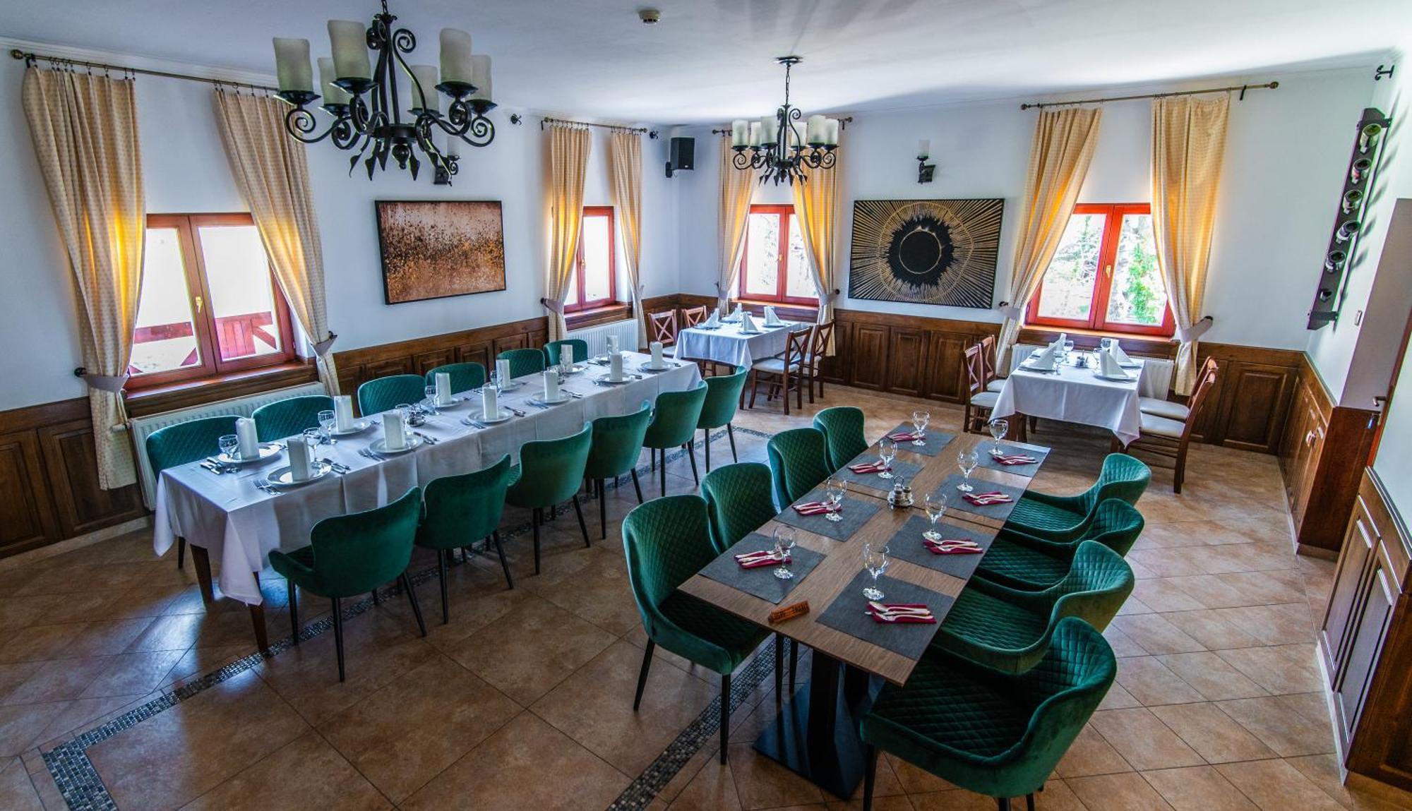 Borhotel Sziluett Farkasmaly Gyöngyös Zewnętrze zdjęcie