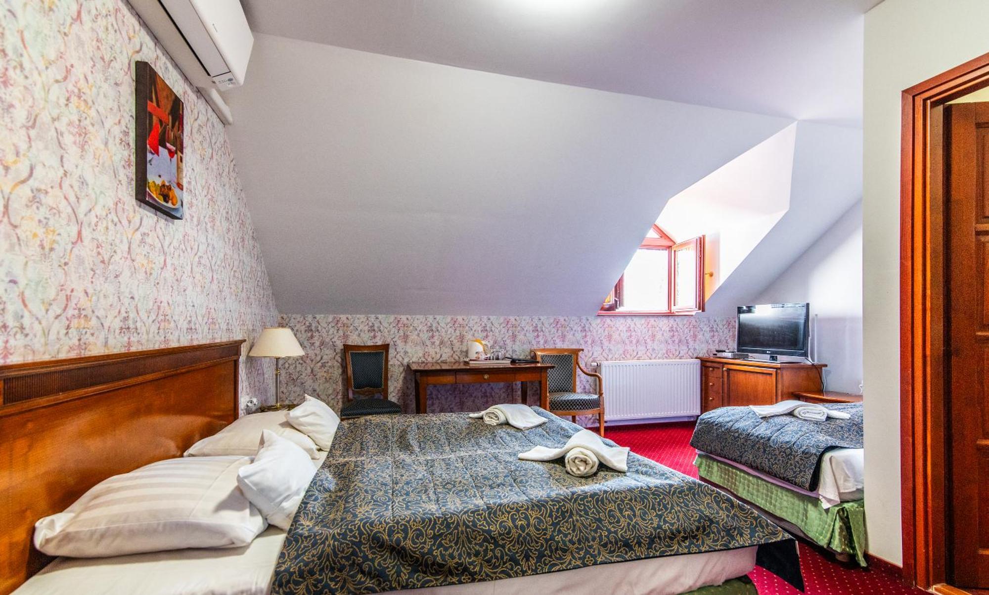 Borhotel Sziluett Farkasmaly Gyöngyös Zewnętrze zdjęcie