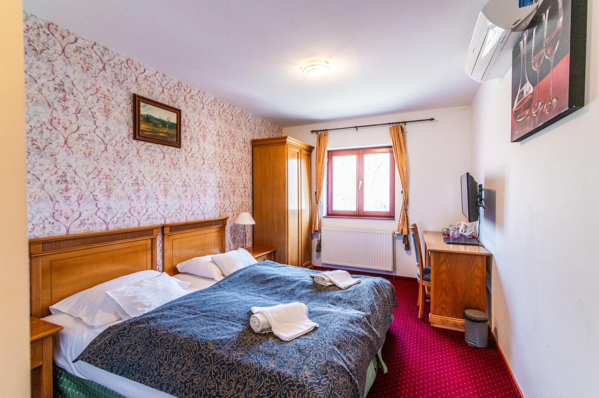 Borhotel Sziluett Farkasmaly Gyöngyös Zewnętrze zdjęcie