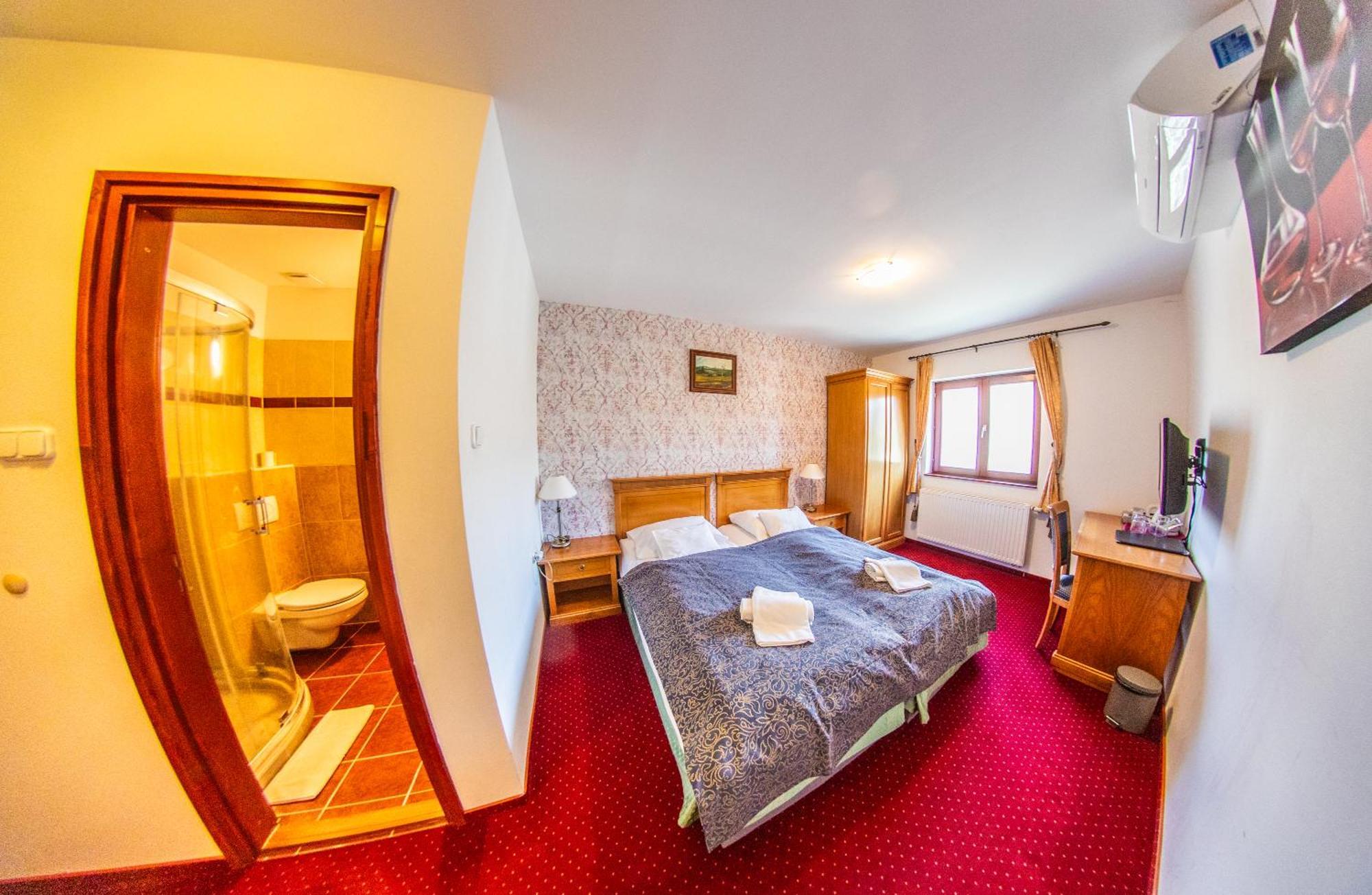 Borhotel Sziluett Farkasmaly Gyöngyös Zewnętrze zdjęcie